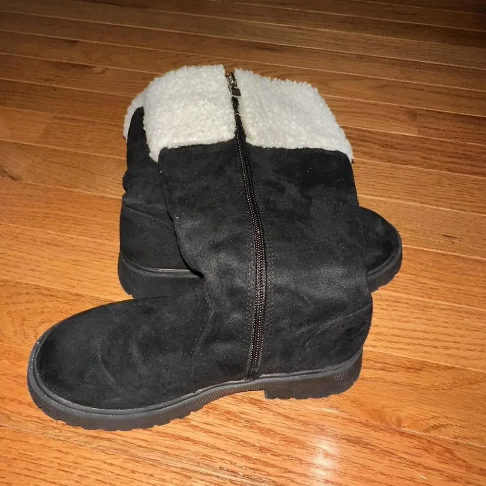 Women's black Boots